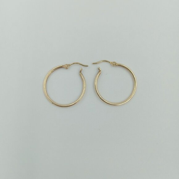 10K YG Huggies - Picture 6 of 11